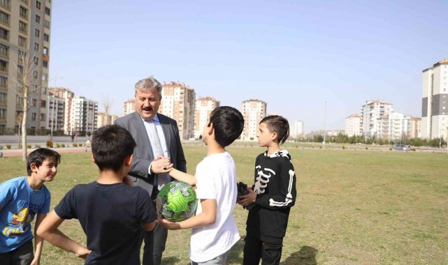Melikgazi'den ilk orucunu tutan çocuklara özel iftar