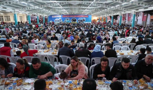 Merkezefendi'de mahalle iftarları devam ediyor