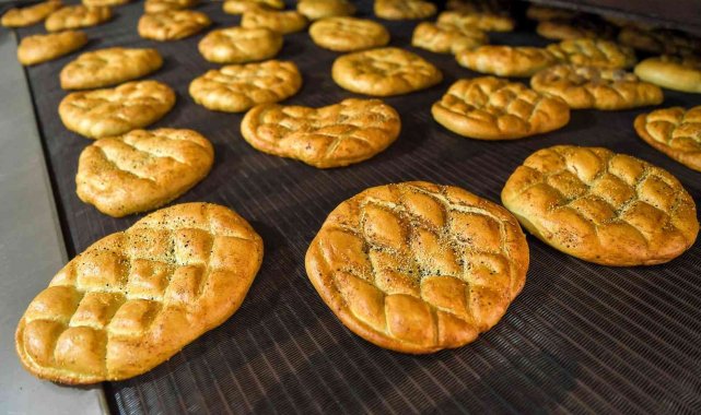 Mersin Büyükşehir Belediyesi, Ramazan pidesini 2,5 liradan satışa sunuyor