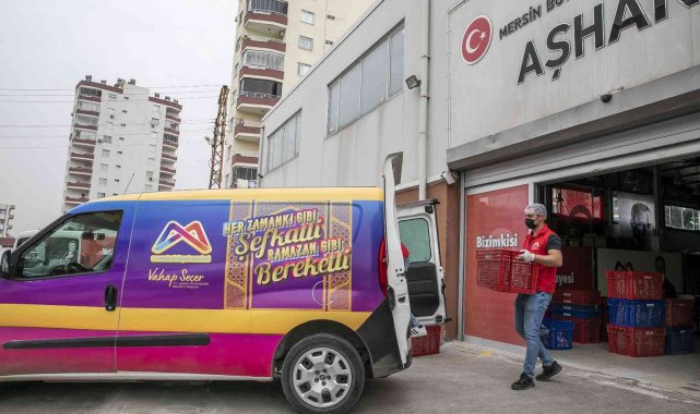 Mersin Büyükşehir Belediyesince 200 bin iftar yemeği dağıtıldı