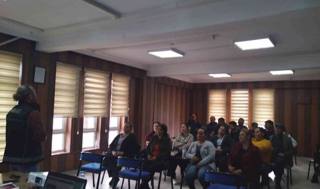 Mersin'de "En İyi Narkotik Polisi Anne" eğitimi verildi