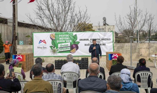 Mersin'de üreticiye 'passiflora fidesi' desteği