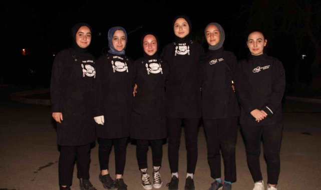 Meslek lisesi öğrencilerine tebrik