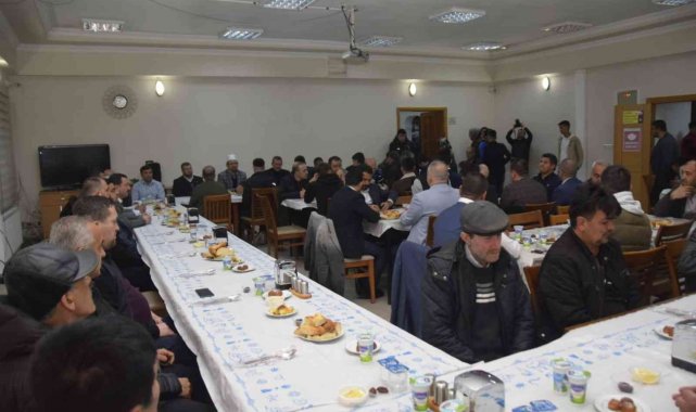 MHP'den Dursunbey'e iftar çıkartması