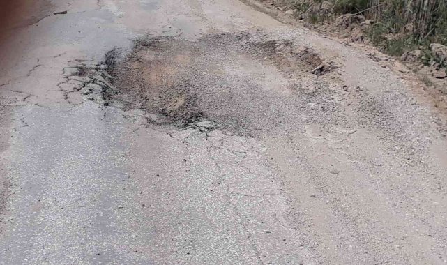 Milas Dörttepe Mahallesi sakinleri bozuk yollardan dertli