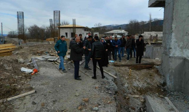 Milletvekili Atalay, Posof Türkgözü Sınır Kapısı inşaat alanında incelemelerde bulundu