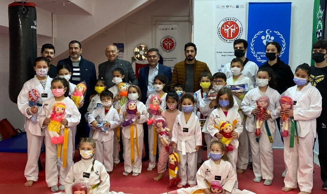 Milletvekili Demir Çocukların Bayramını Yayınladığı Mesajla Kutladı