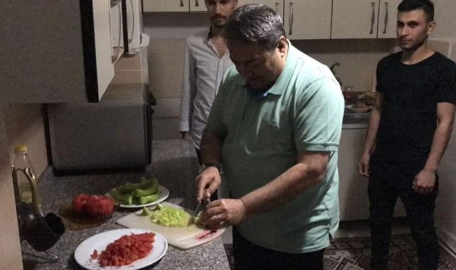 Milletvekili Fendoğlu üniversite öğrencileri için sahur yemeği hazırladı