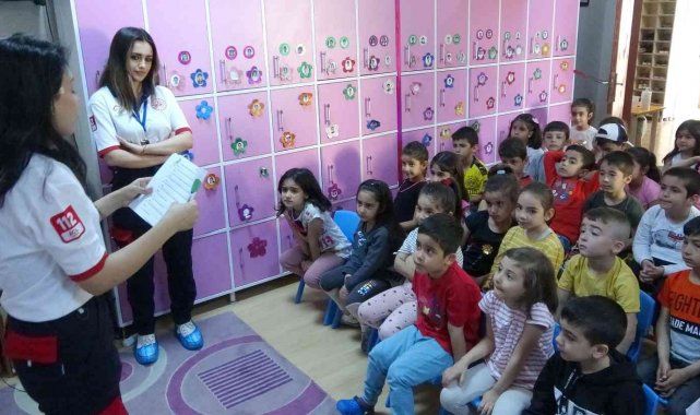 Minik öğrencilere 112 Acil Çağrı Merkezi tanıtılıyor