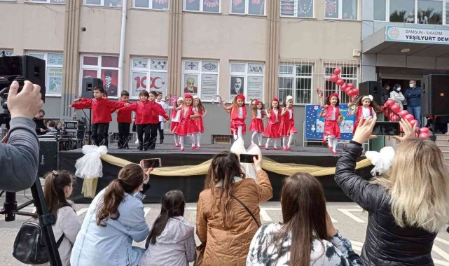 Miniklerin 23 Nisan coşkusu