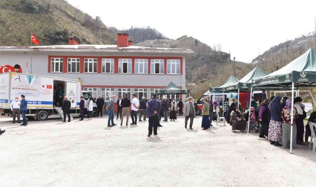 Mobil sağlık aracı, vatandaşların kapısında hizmet veriyor