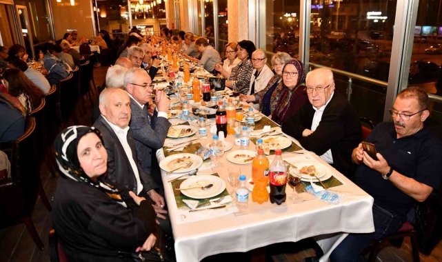 Muhacirler iftarda Tepebaşı&#039;nda buluştu
