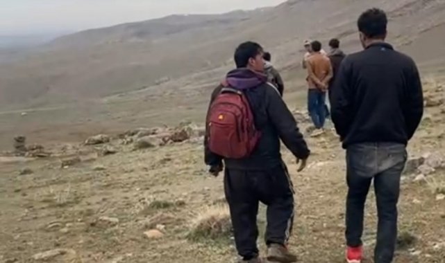 Muradiye&#039;de 10 düzensiz göçmen yakalandı