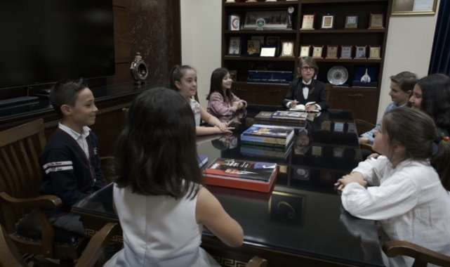 Mustafakemalpaşa'da tüm yetki çocuklara geçti