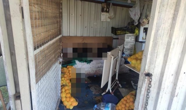 Narenciye satıcısı ölü bulundu