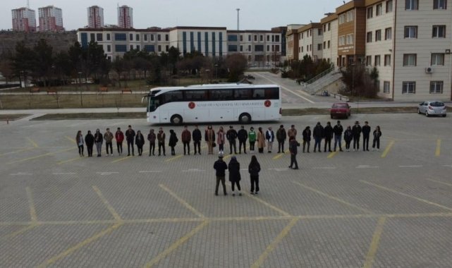 NEVÜ İzci Kulübü &quot;Gölge Oyunları Çadır Eğitim Kampı&quot; düzenledi