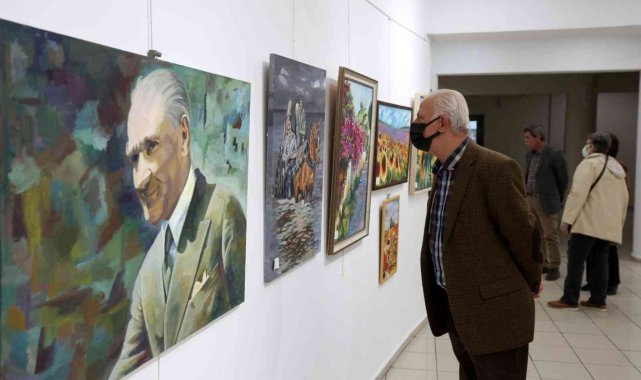 Nilüfer&#039;de kursiyerler çalışmalarını sergiledi