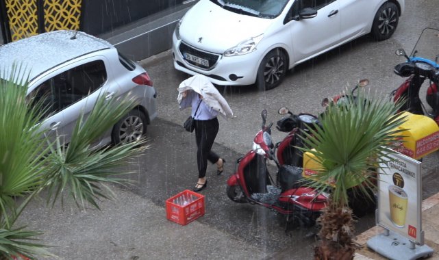 Nisan ayı Denizli'ye 4 mevsimi 1 günde yaşattı