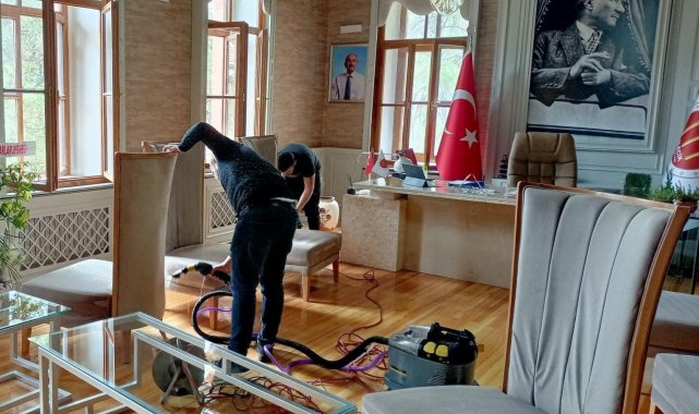 O fotoğraf karesi temizlik sonrası yerine konuldu