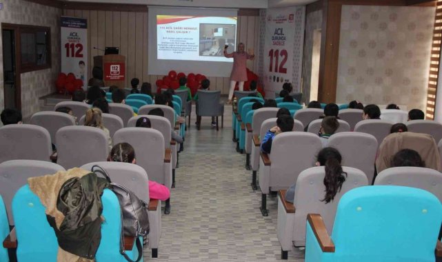 Öğrenciler 112 Acil Çağrı Merkezini ziyaret etti