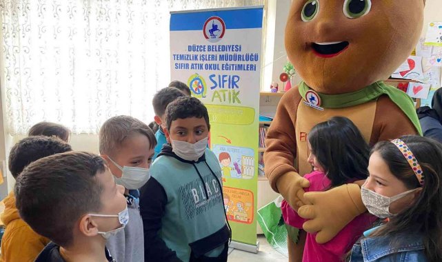 Öğrenciler sıfır atığı 'Fındıkcan' ile öğreniyor