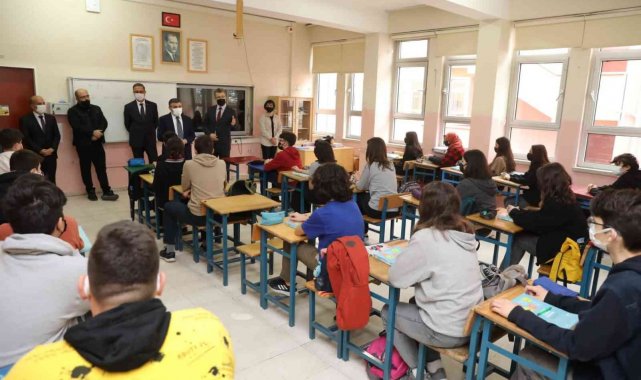 Öğrencilerle soru cevap etkinliği