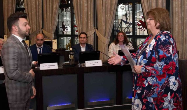 Oltulu Çelebi Hollanda'da ikinci kez meclis üyesi seçildi