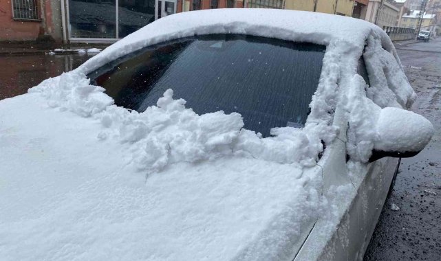 Ordu&#039;da kar kalınlığı 5 santime ulaştı
