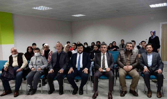 Osmangazi Bilgi Evleri'nde kitap buluşması