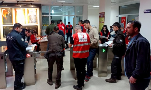 Osmaniye'de polisler kan bağışında bulundu