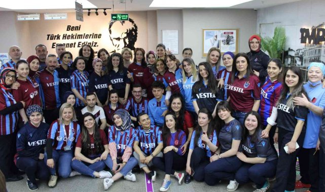 Özel İmperial Hastanesi çalışanlarından Trabzonspor formasıyla hizmet