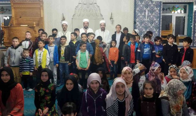 Palandöken'de teravih çocuklarla şenleniyor