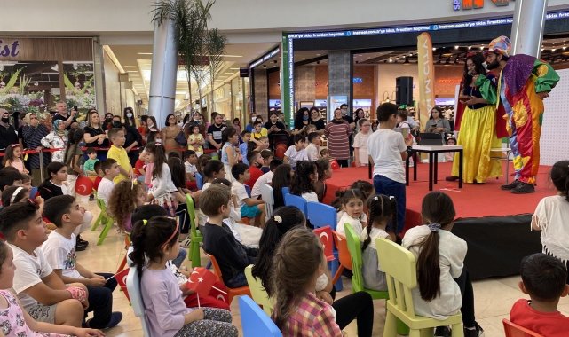 Palm City'de '100 bin gülücük' heyecanı yaşandı