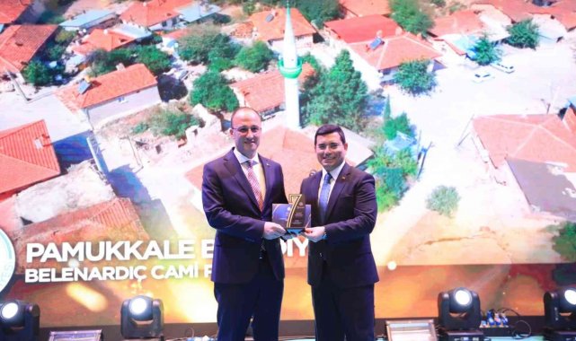 Pamukkale Belediyesi'nin projeleri ödüle doymuyor