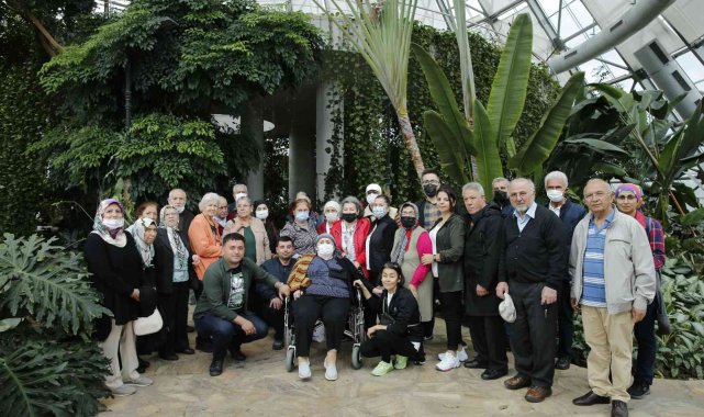 Parkinson hastaları Expo'yu gezdi