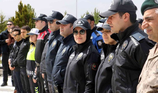 Polis haftasında şehitler unutulmadı