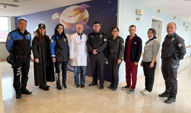 Polislerden çocuklara moral