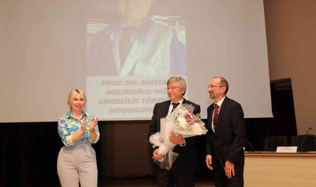 Prof. Dr. Mustafa Melikoğlu törenle emekli oldu