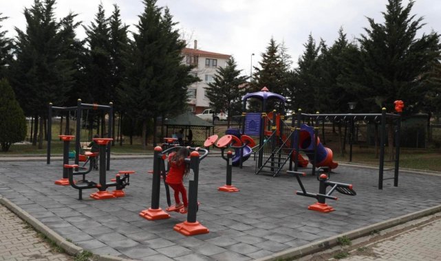 Pursaklar&#039;da vatandaşlar açık havada spor yapmanın keyfini çıkarıyor