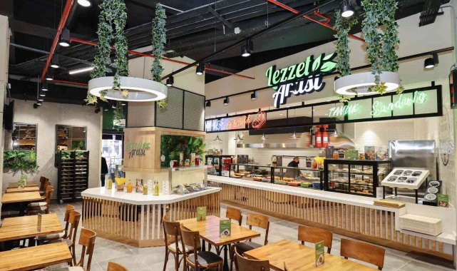 "Ayda 300 bin kişiye yiyeceğin doğrusunu ulaştırmaya gayret ediyoruz"