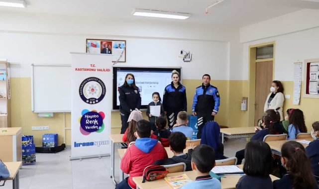 "Hayata Renk Verelim" projesinde 206 öğrenciye eğitim verildi