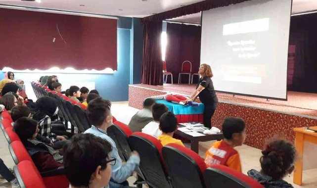"Temel Eğitimde 10 bin Okul Projesi" ilk yardım seminerleri başladı