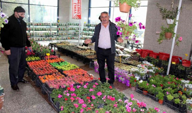 "Toprak ve gübre birleşince bitkiler coşar"