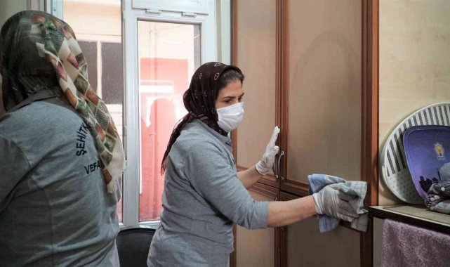 "Vefa Hizmeti" Ramazan'da yaşlıların yüzünü güldürüyor