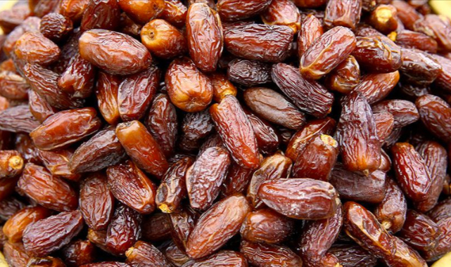 Ramazan ayının gözdesi &#039;hurma&#039; cep yakıyor