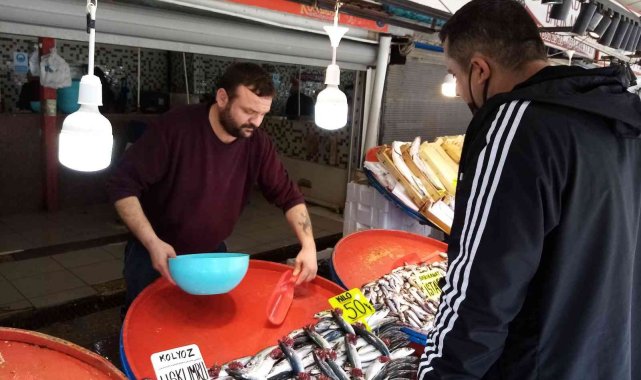 Ramazan ayının ilk günü Bandırma balık hali boş kaldı