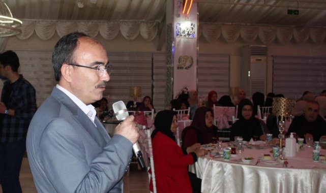 Rektör Beydemir, yetim çocuklar için düzenlenen iftar programına katıldı