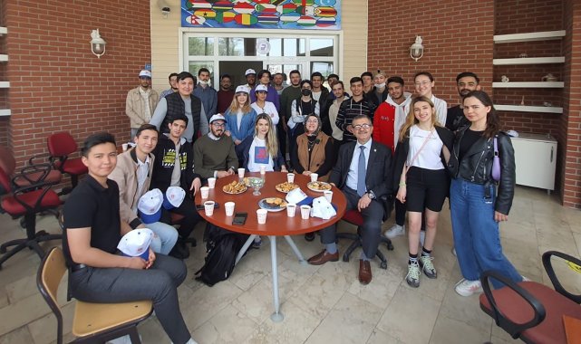 Rektör Yardımcısı Kısaç, PADAM öğrencileri ile bir araya geldi