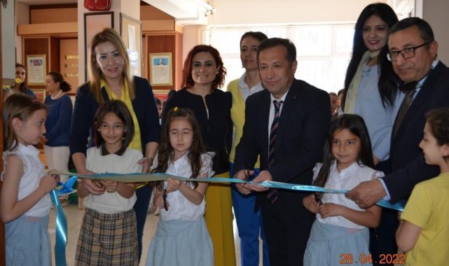 Reşat Benli İlkokulu'nda 'E-twinning' sergisi açıldı