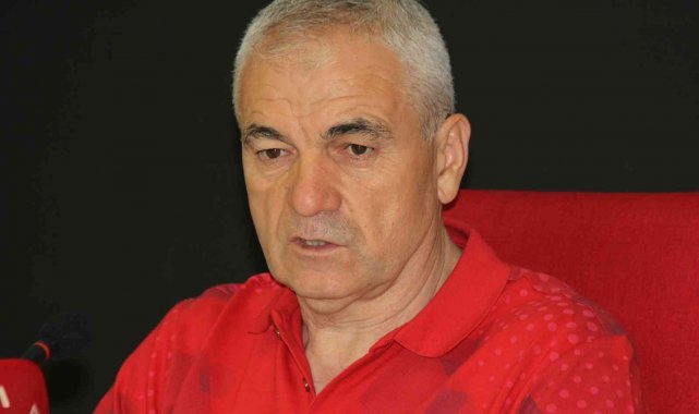 Rıza Çalımbay: "Trabzon şampiyonluğu hak etti"